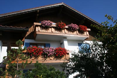 Unser Haus im Sommergewand